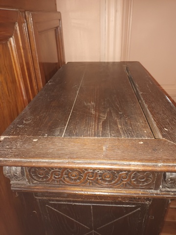 Restauration d’un meuble cabinet Renaissance – Avant / Après